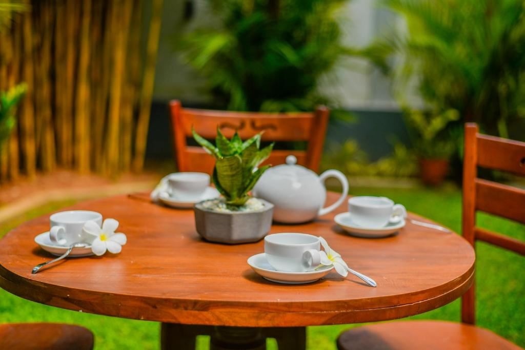 restaurants-restaurant