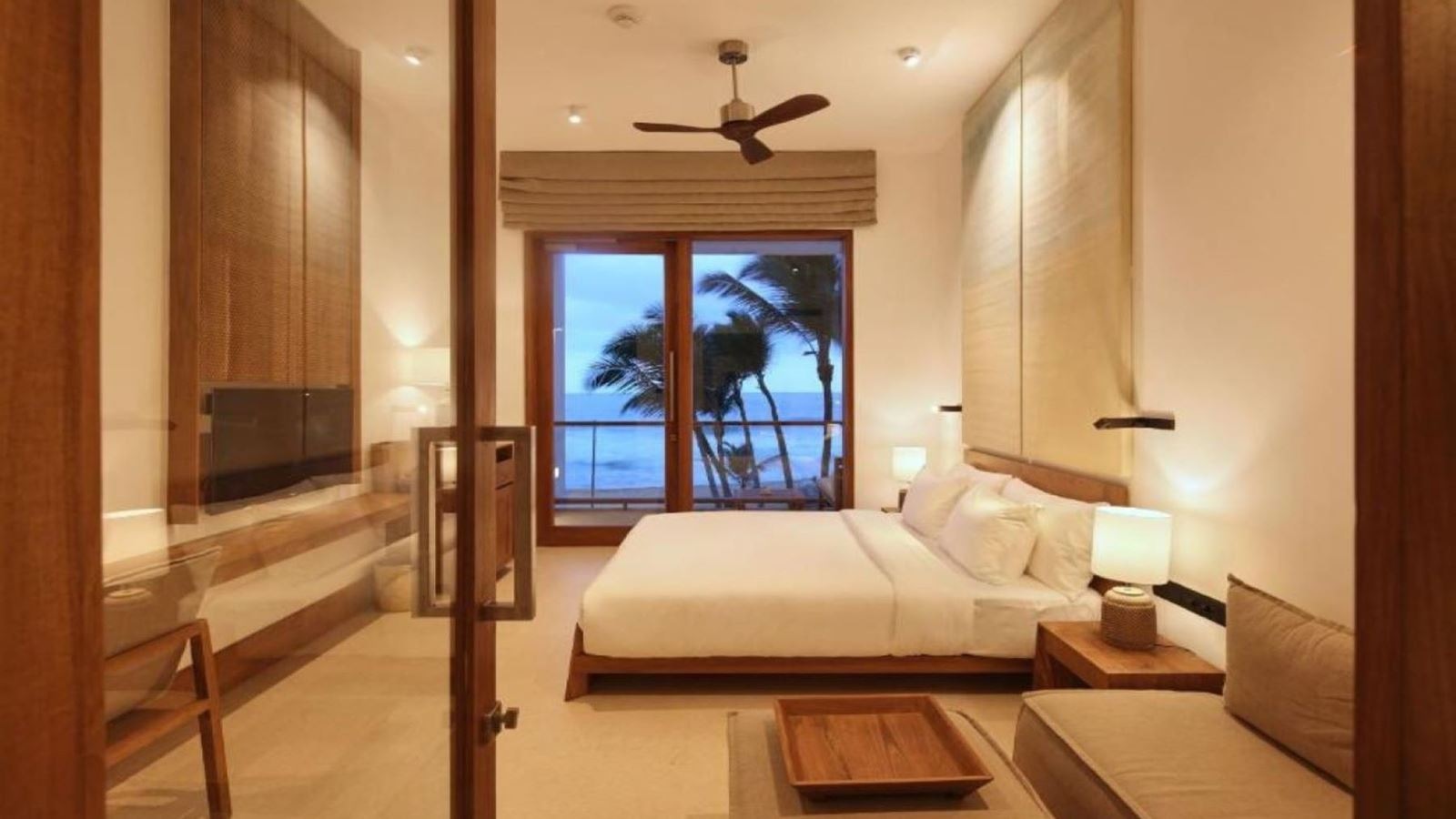 rooms-deluxe-ocean-view