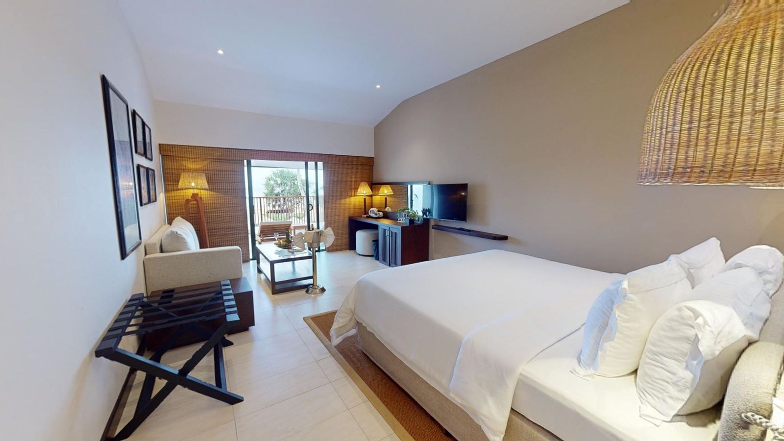 rooms-surf-sea-view-balcony-room