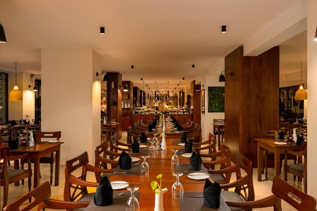 restaurants-restaurants