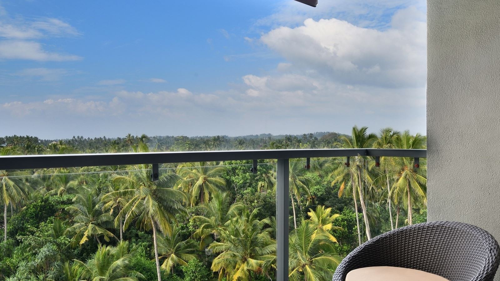 rooms-deluxe-garden-view