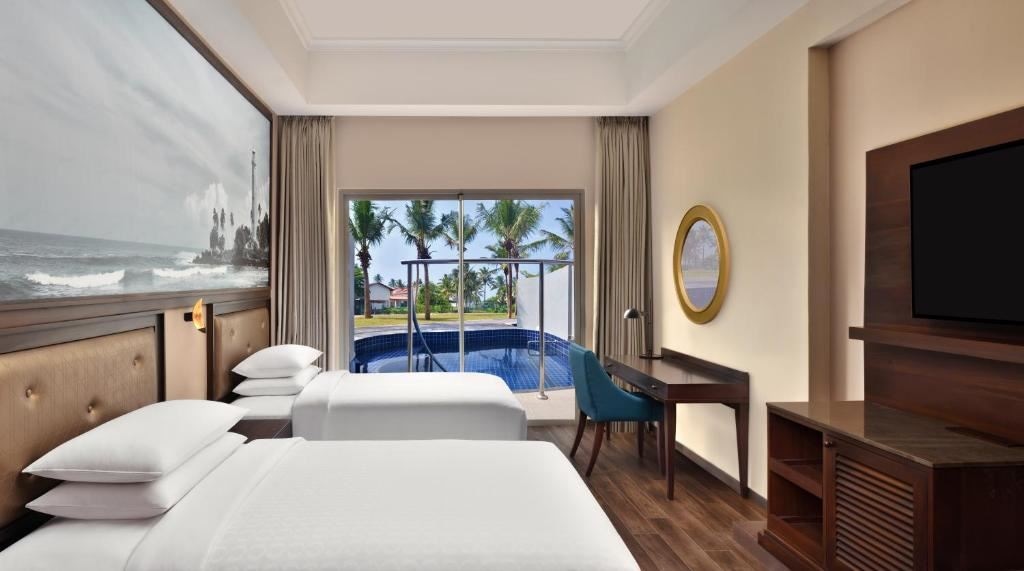 rooms-premium-room-with-plunge-pool