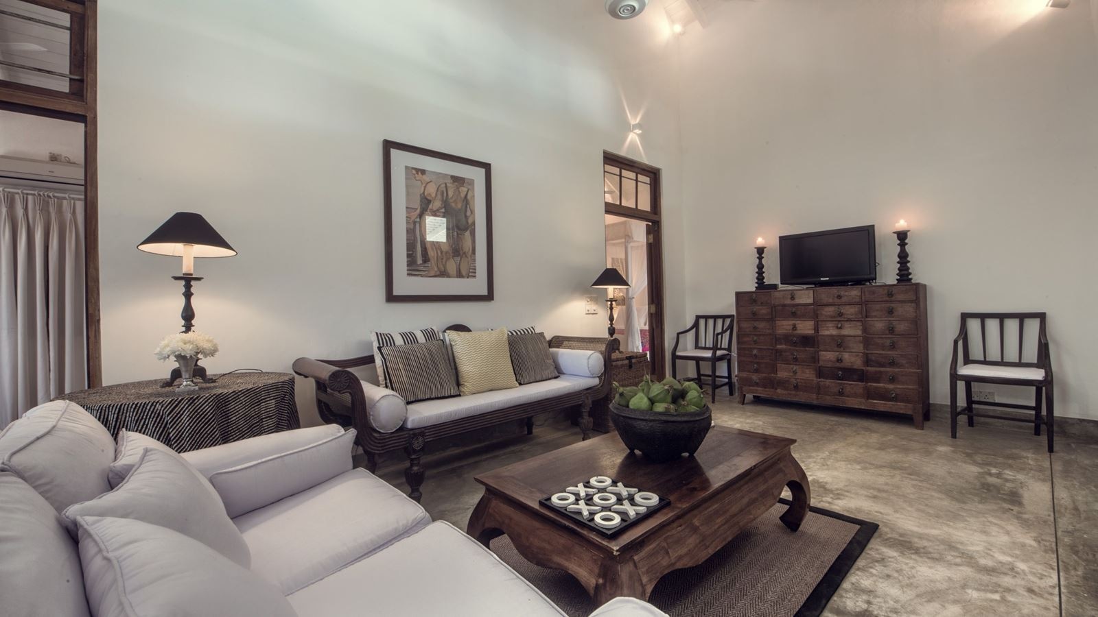 rooms-two-bedroom-pool-house