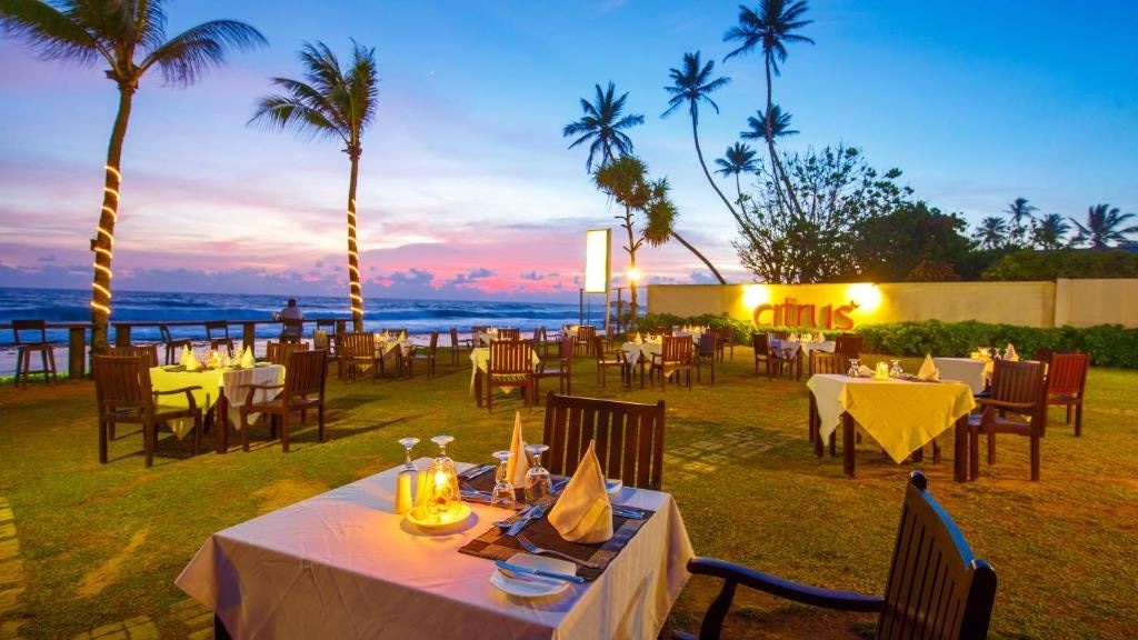 restaurants-restaurants