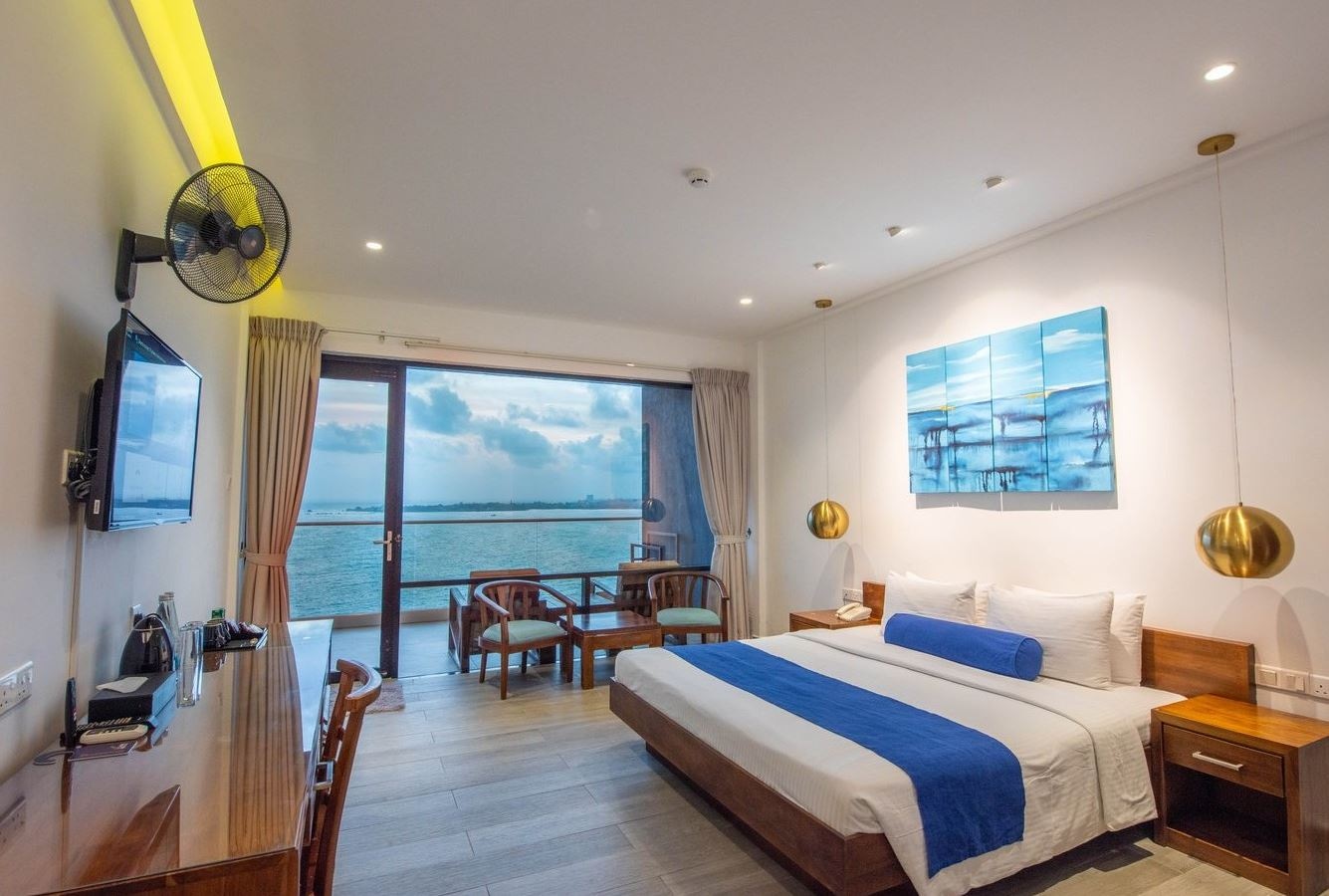 rooms-deluxe-ocean-view-room