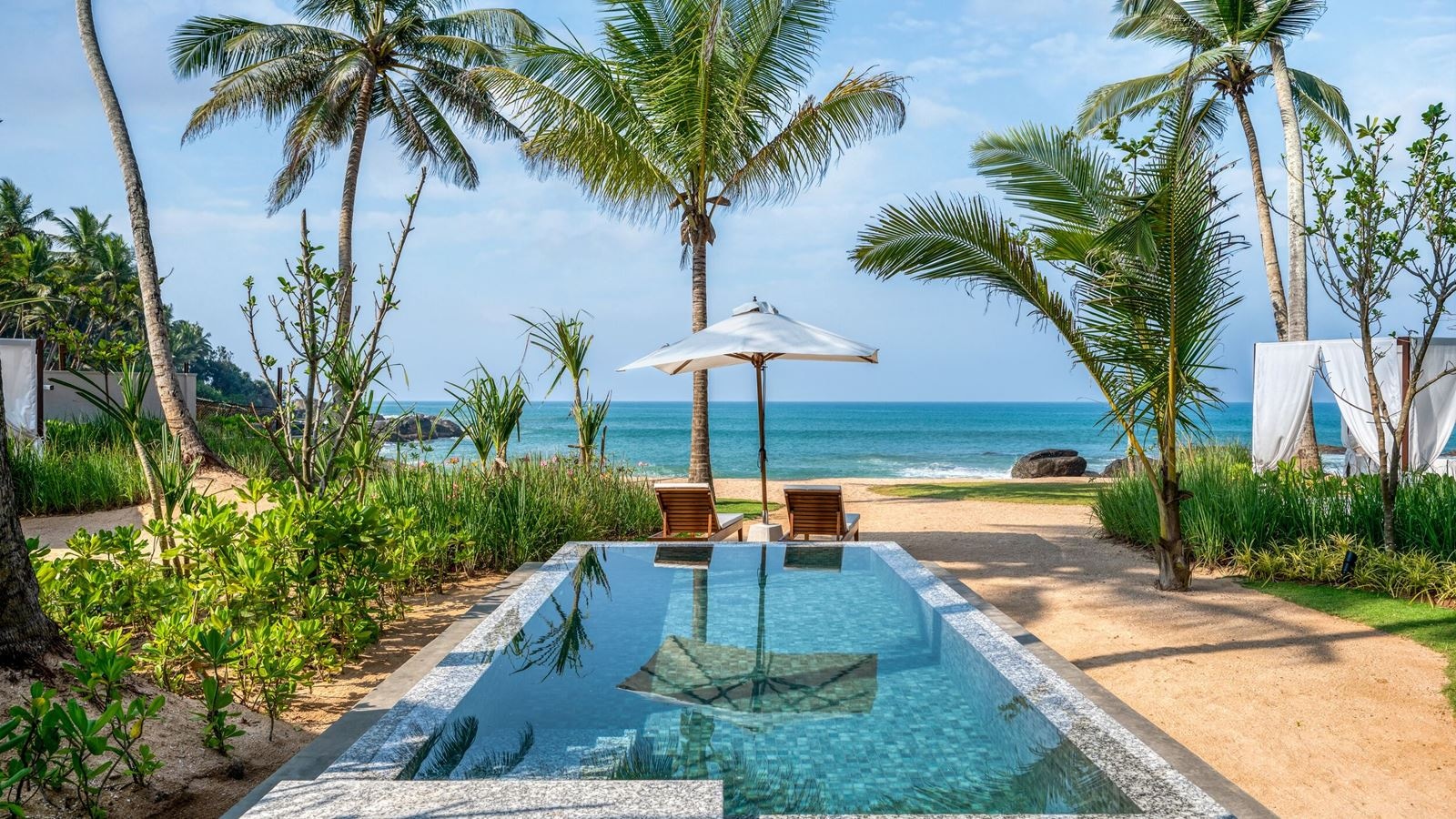 rooms-bay-view-pool-suite