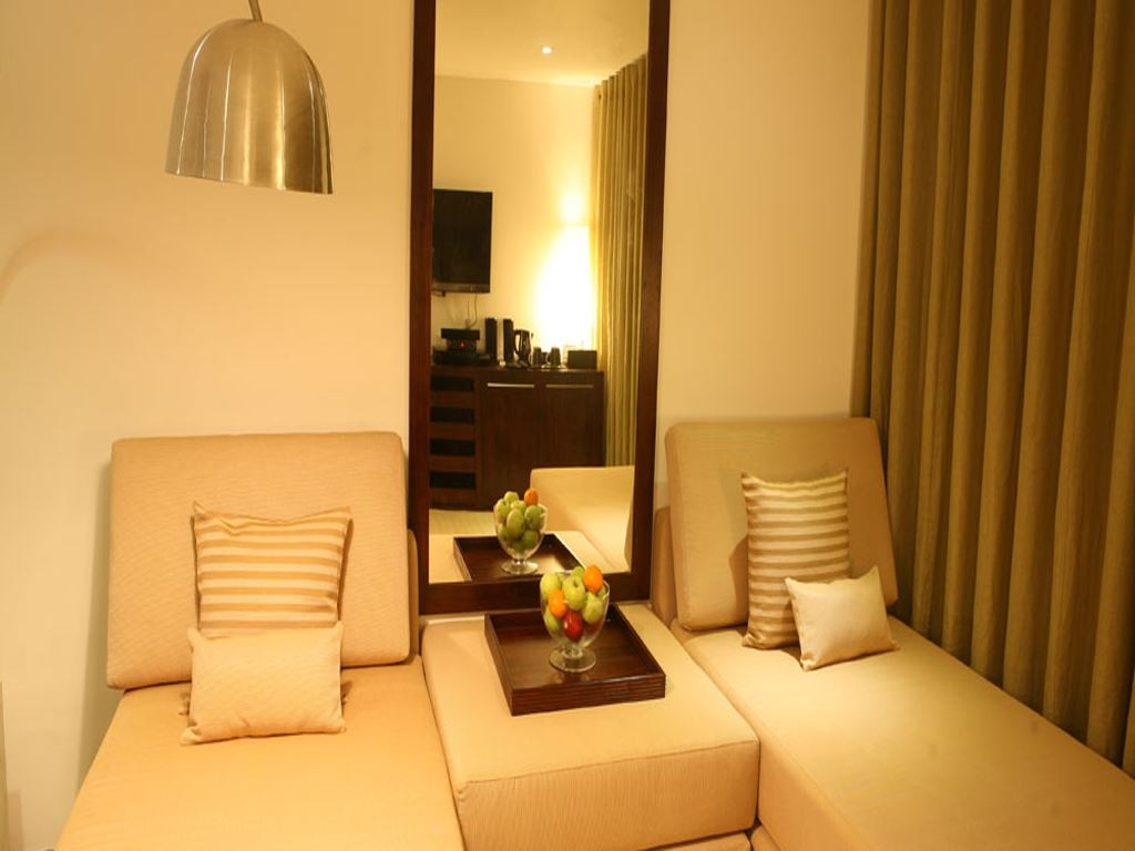 rooms-deluxe-suites-with-atic