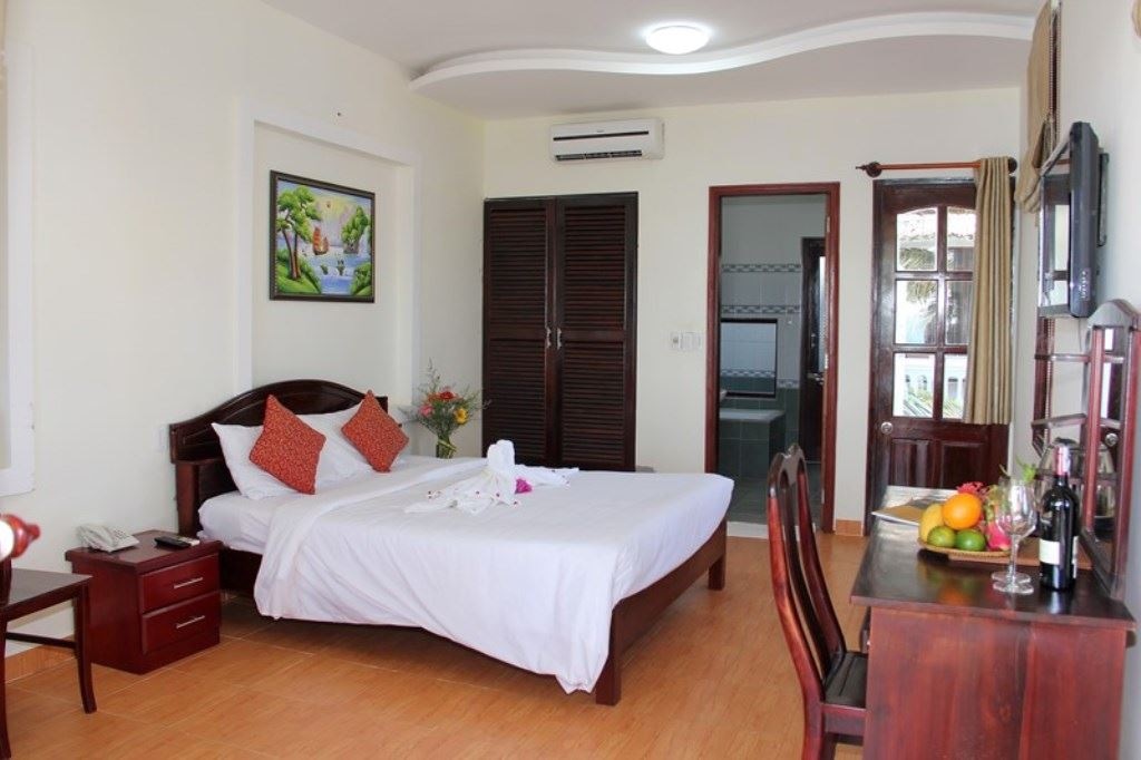 rooms-beach-front-villa