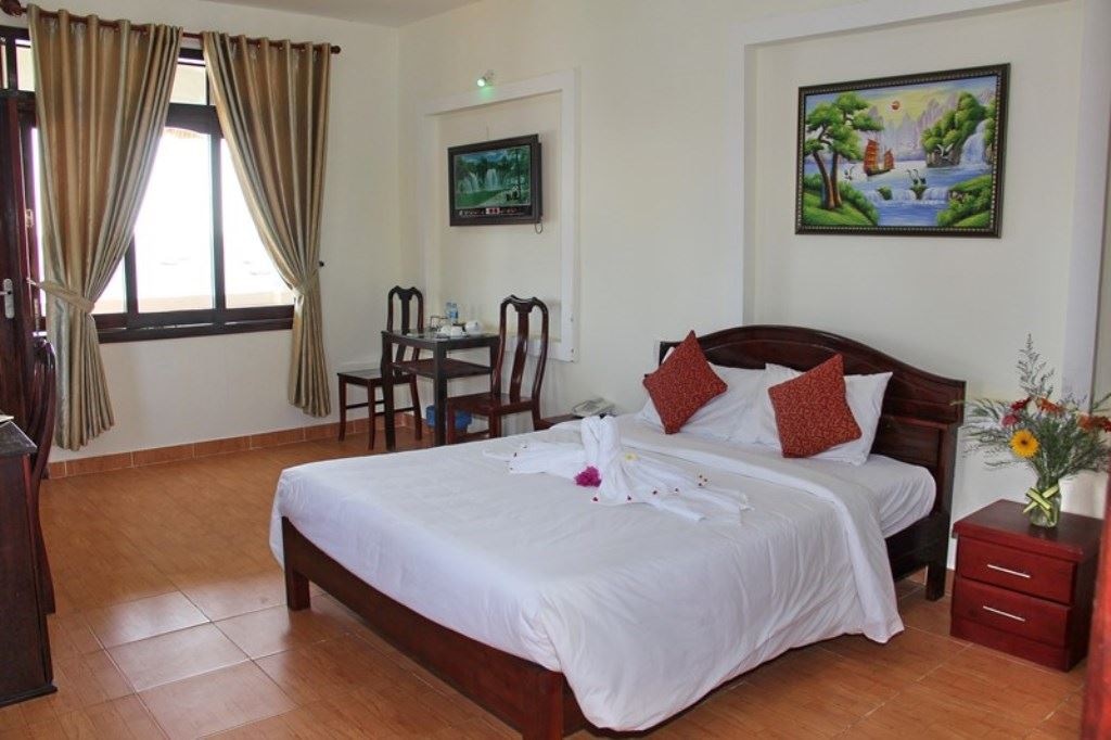 rooms-beach-front-villa