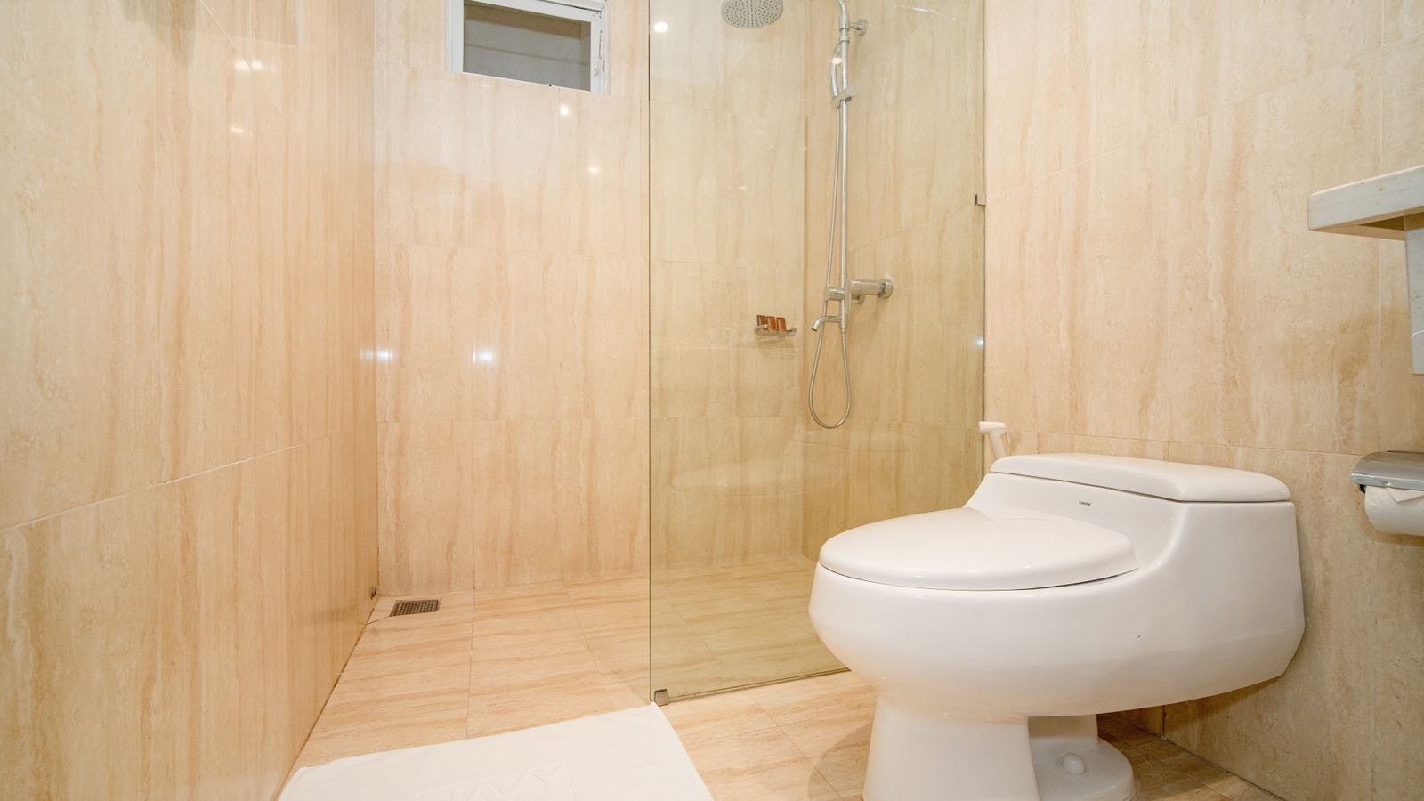 rooms-deluxe-city-view