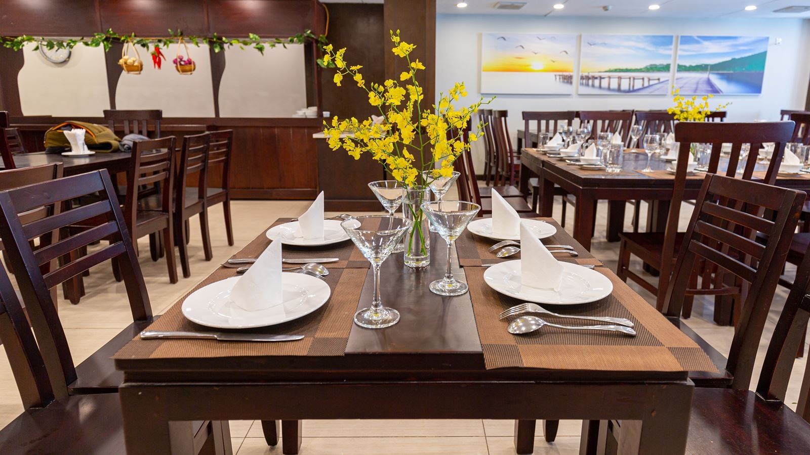 restaurants-main-restaurant