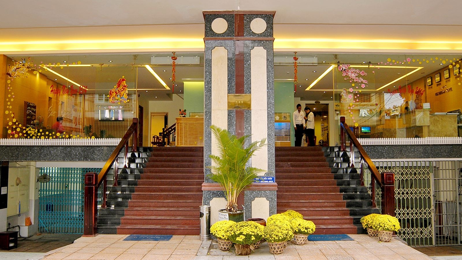 general-main-building