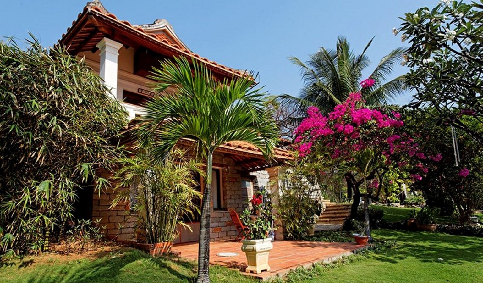 general-main-building