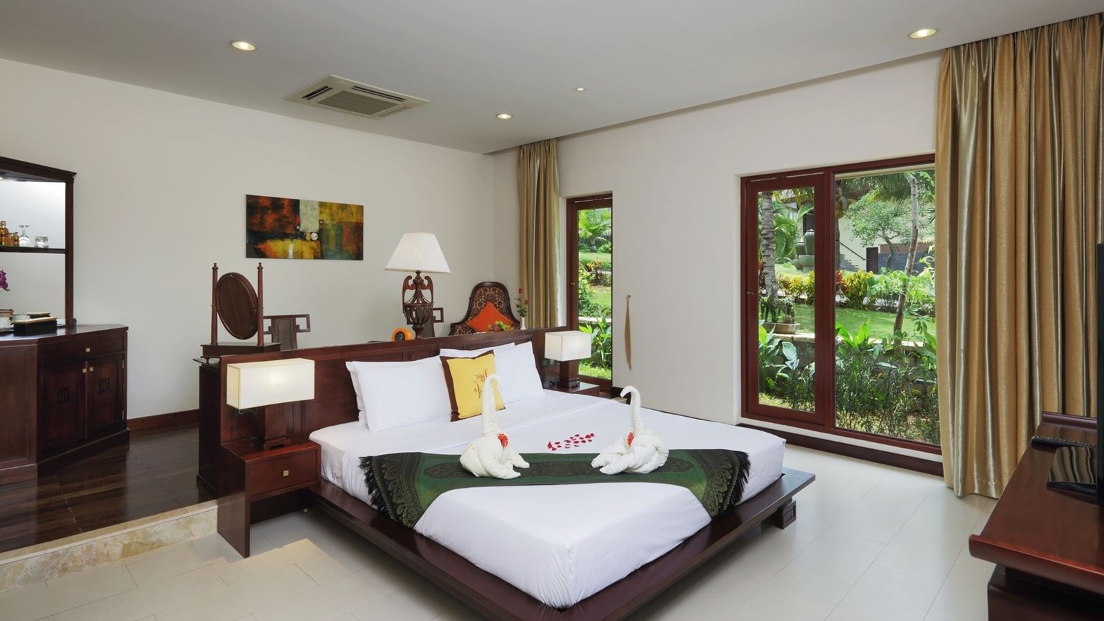 rooms-room-deluxe-garden-view