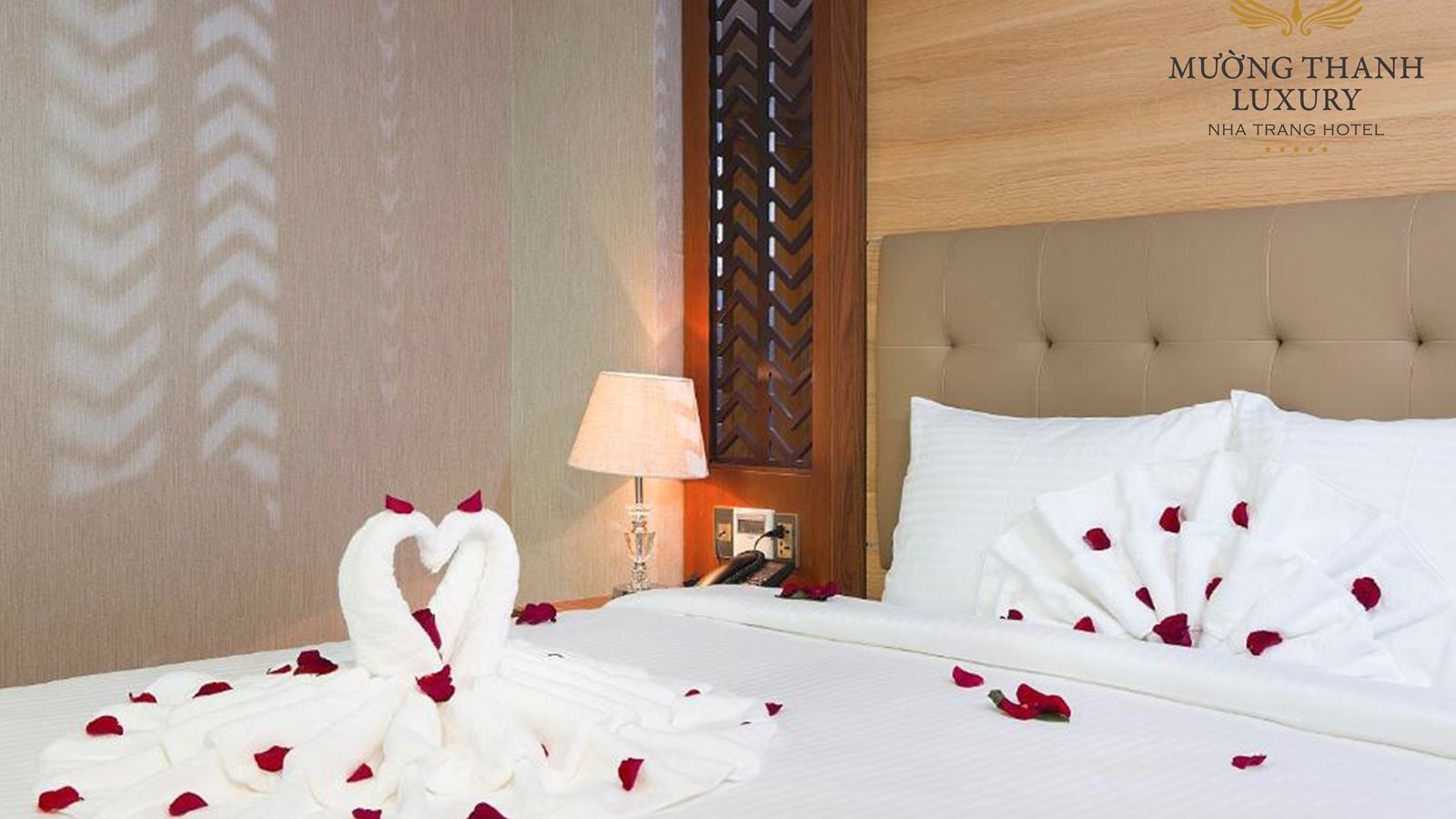 rooms-deluxe-kingtwin-ocean-view-child-without-extra-bed