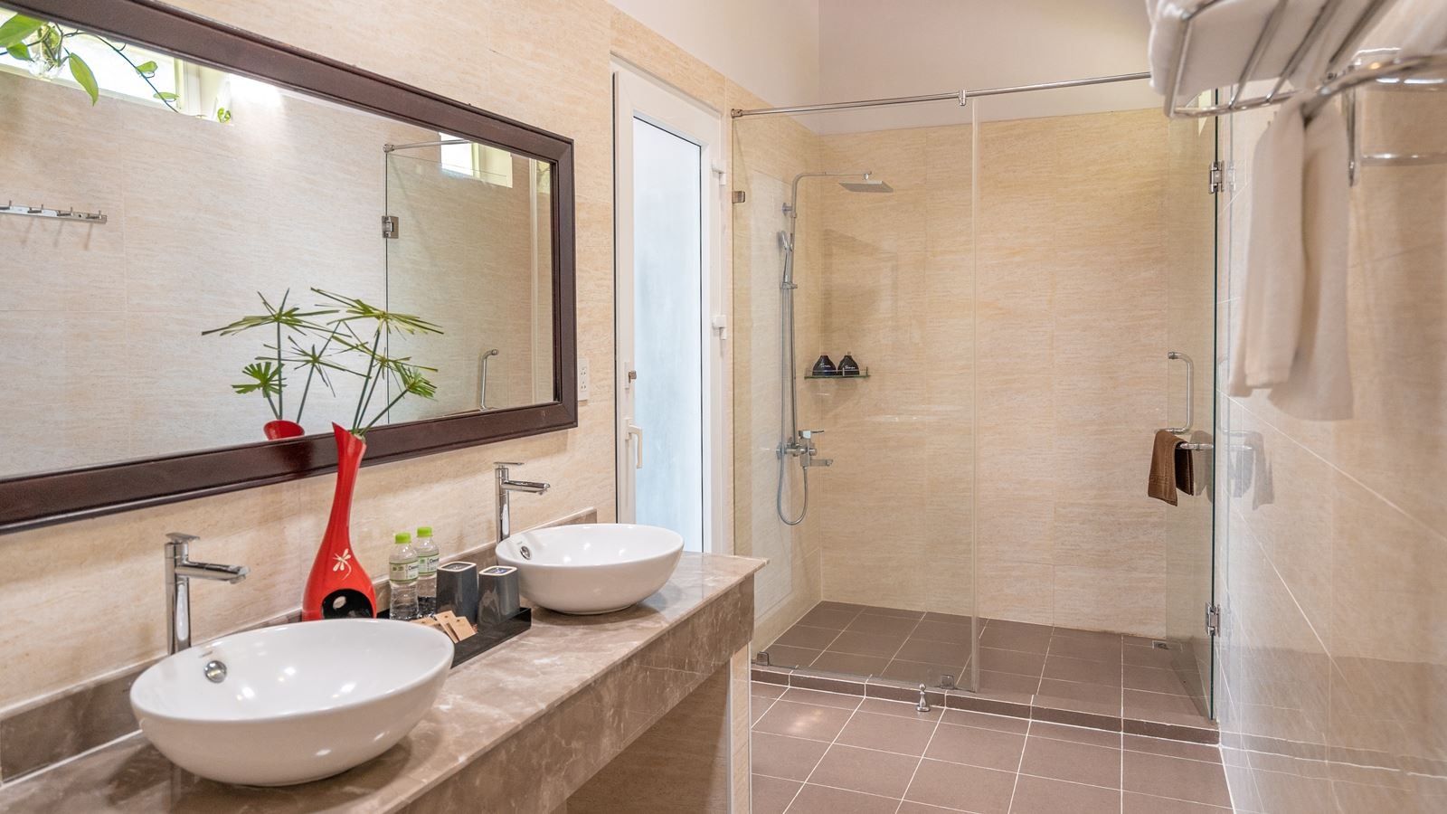 rooms-villa-beachfront