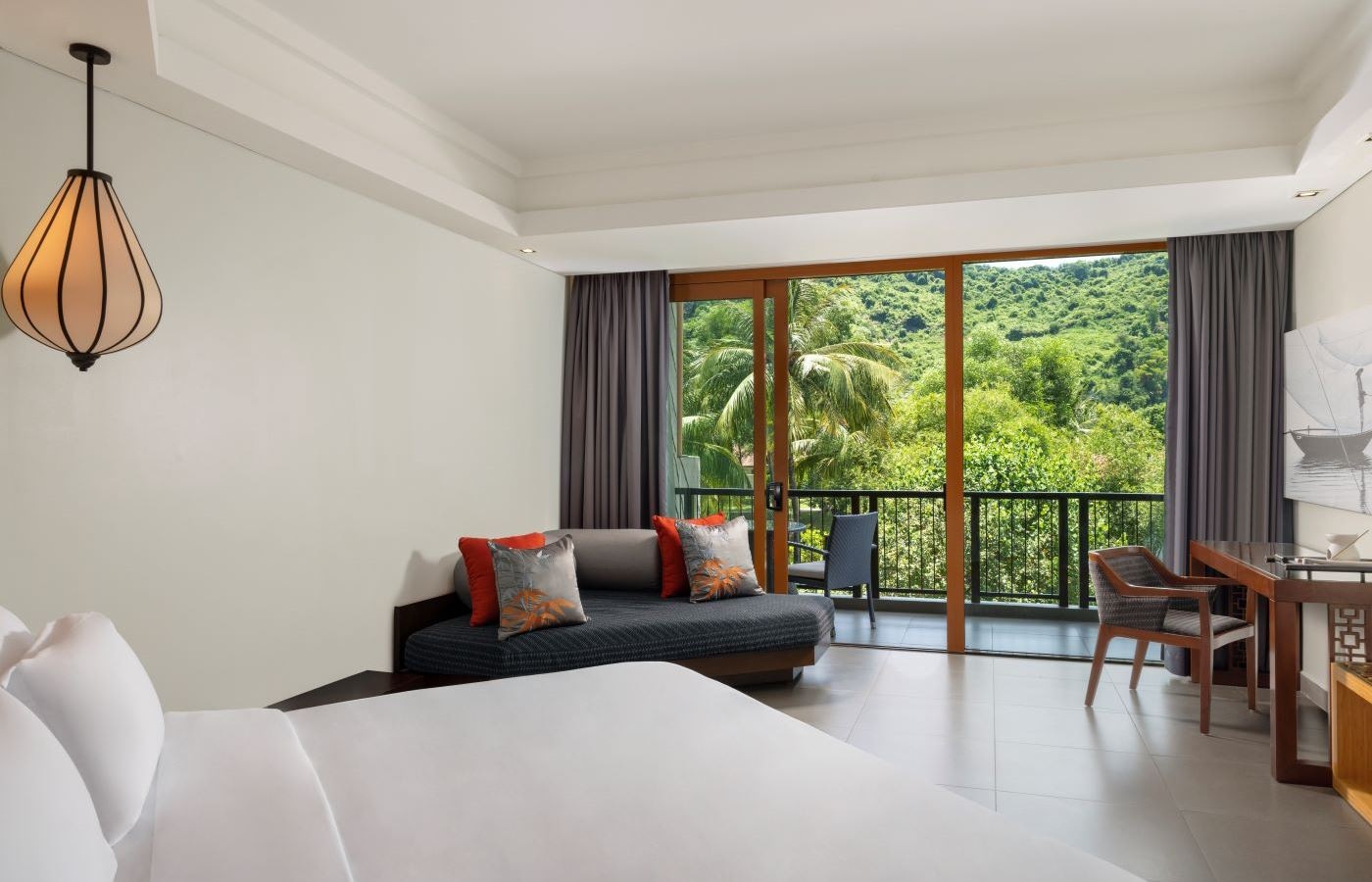 rooms-garden-balcony-grand