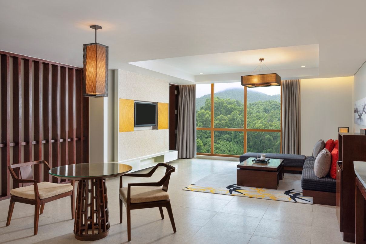 rooms-seaview-1bedroom-pool-suite-child-without-extra-bed