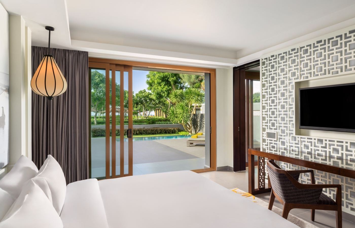 rooms-courtyard-2bedroom-pool-suite