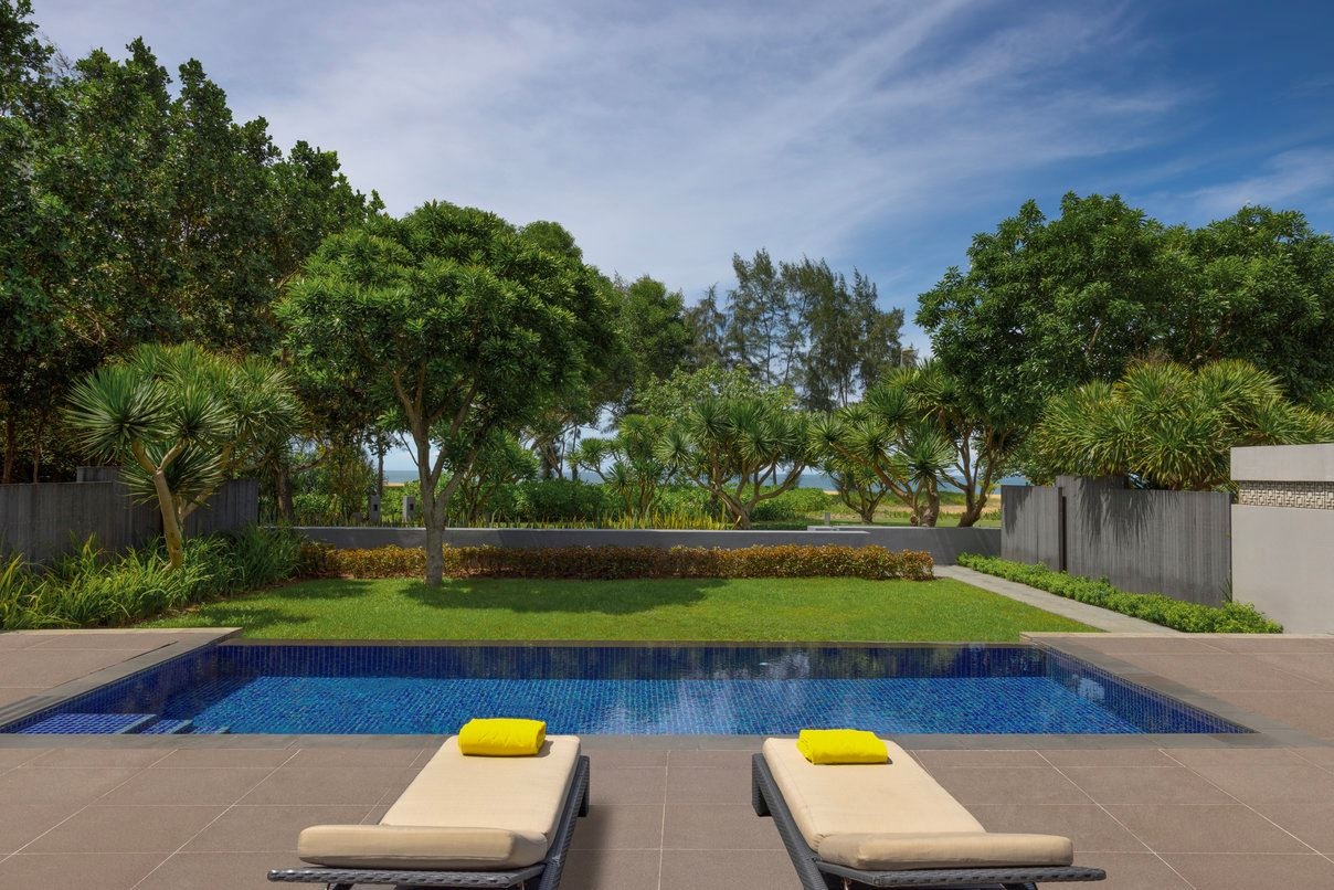 rooms-beachfront-2bedroom-pool-suite