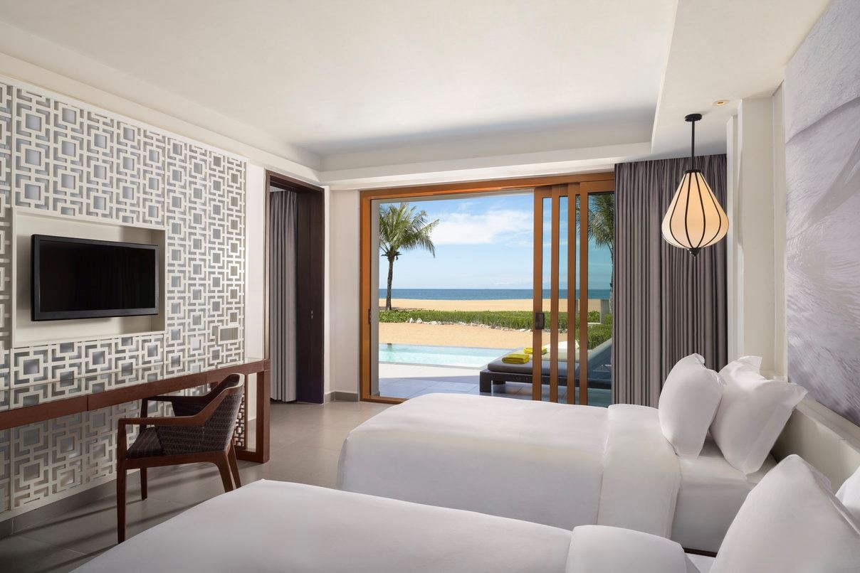 rooms-beachfront-2bedroom-pool-suite