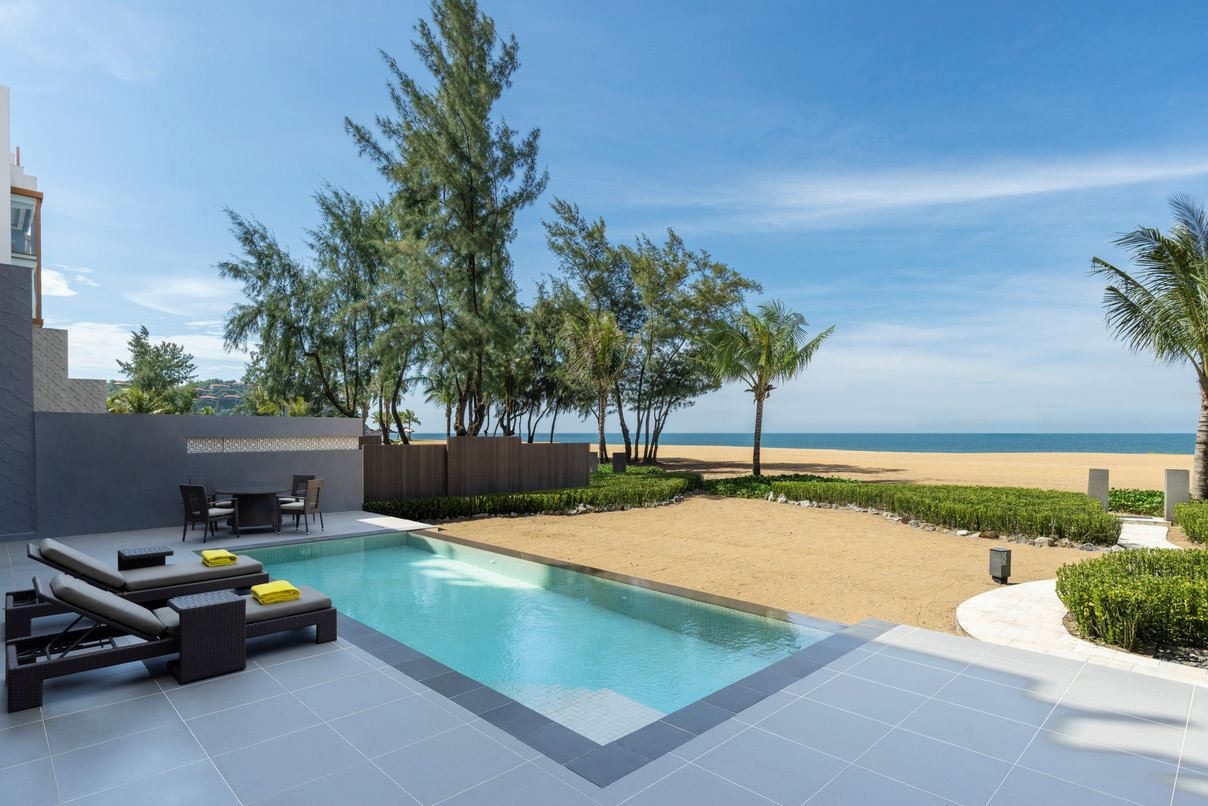 rooms-beachfront-2bedroom-pool-suite