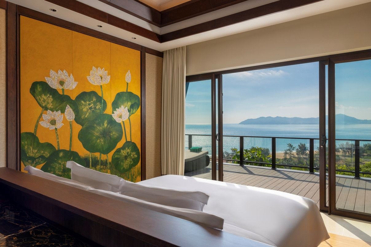 rooms-3bedroom-ocean-view-pool-villa