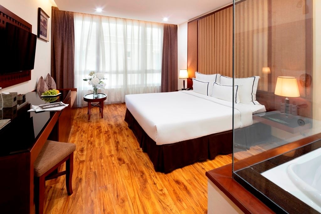 rooms-premier-sakura-window