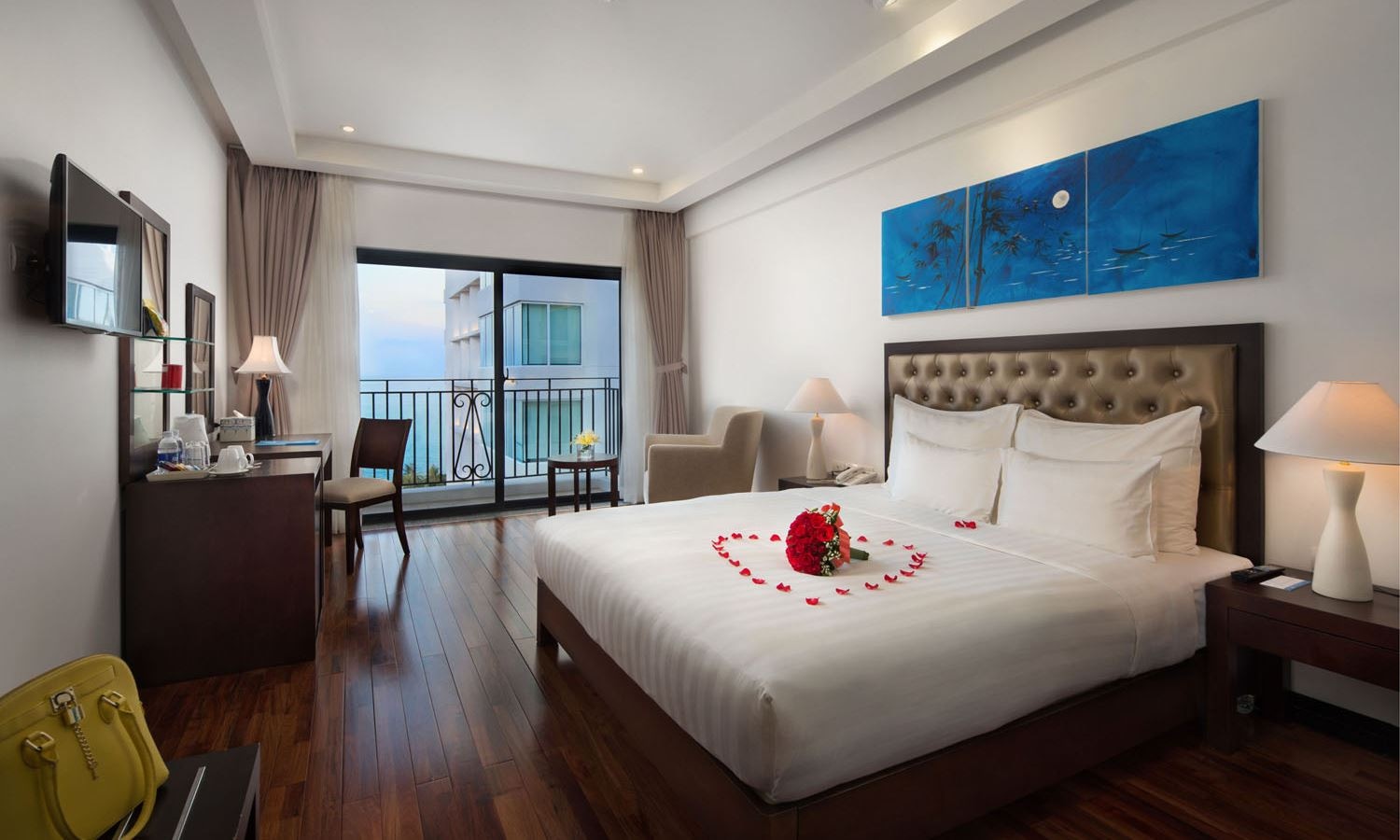 rooms-premier-ocean-view-room