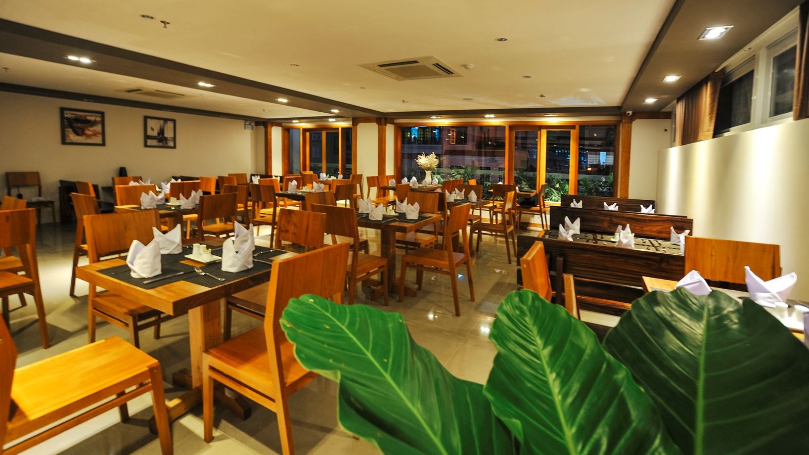 restaurants-main-restaurant