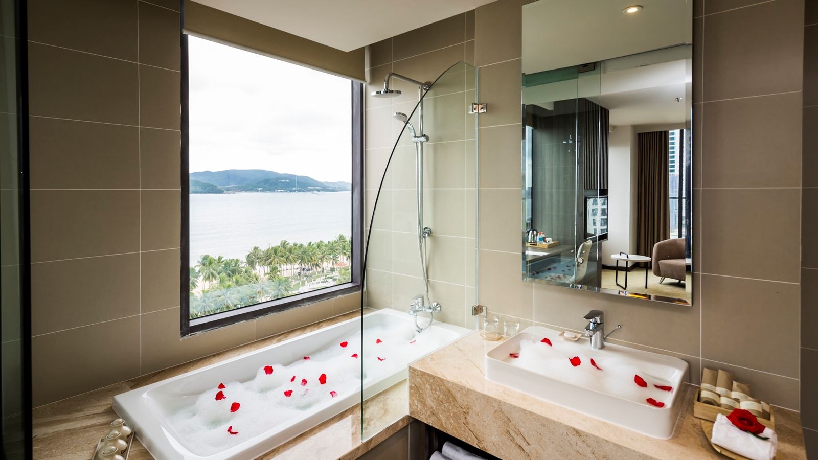 rooms-executive-suite