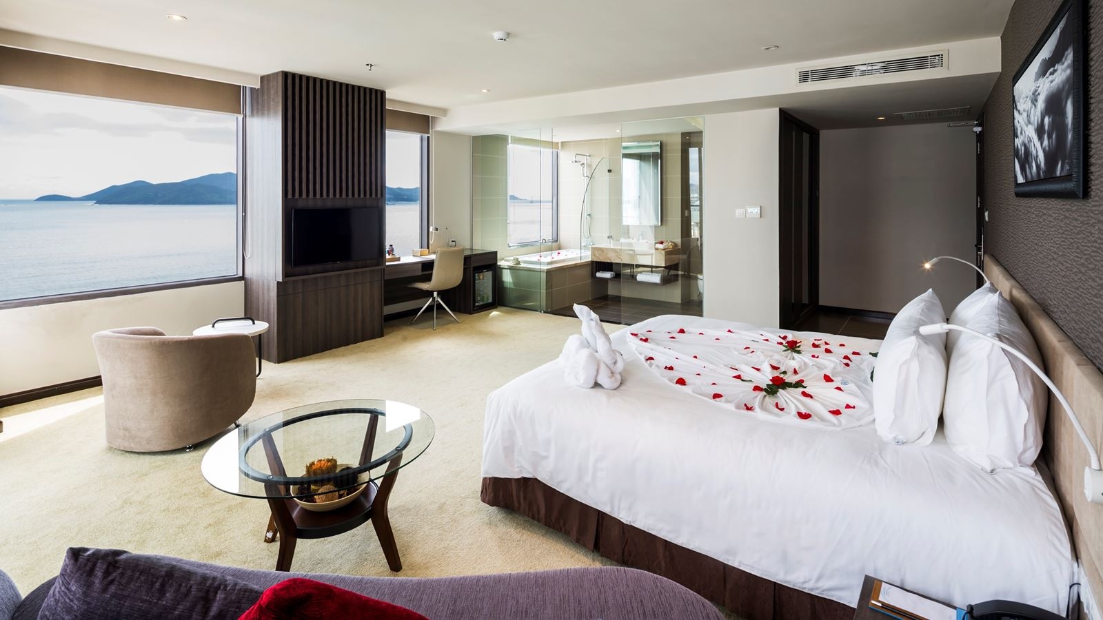 rooms-executive-suite