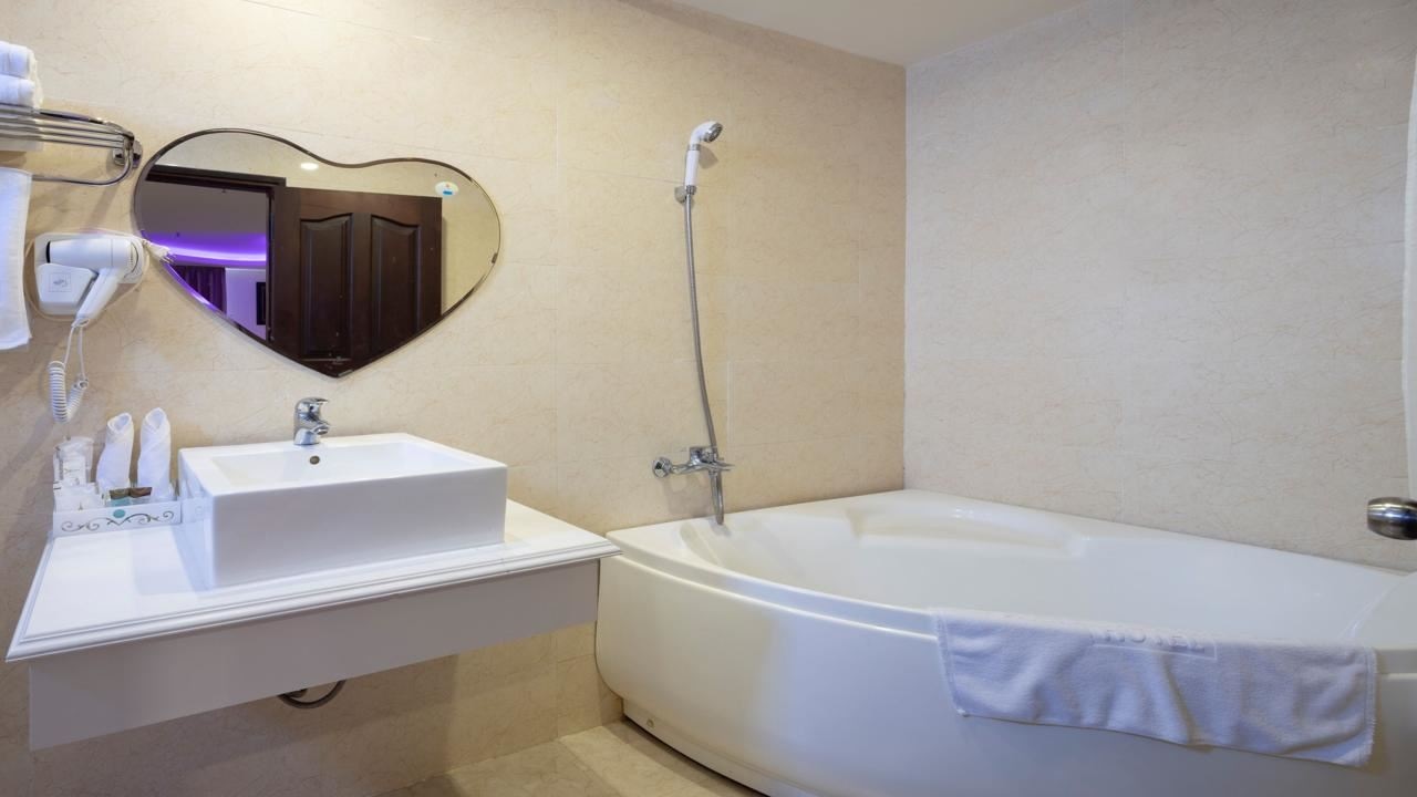 rooms-deluxe-executive-seaview