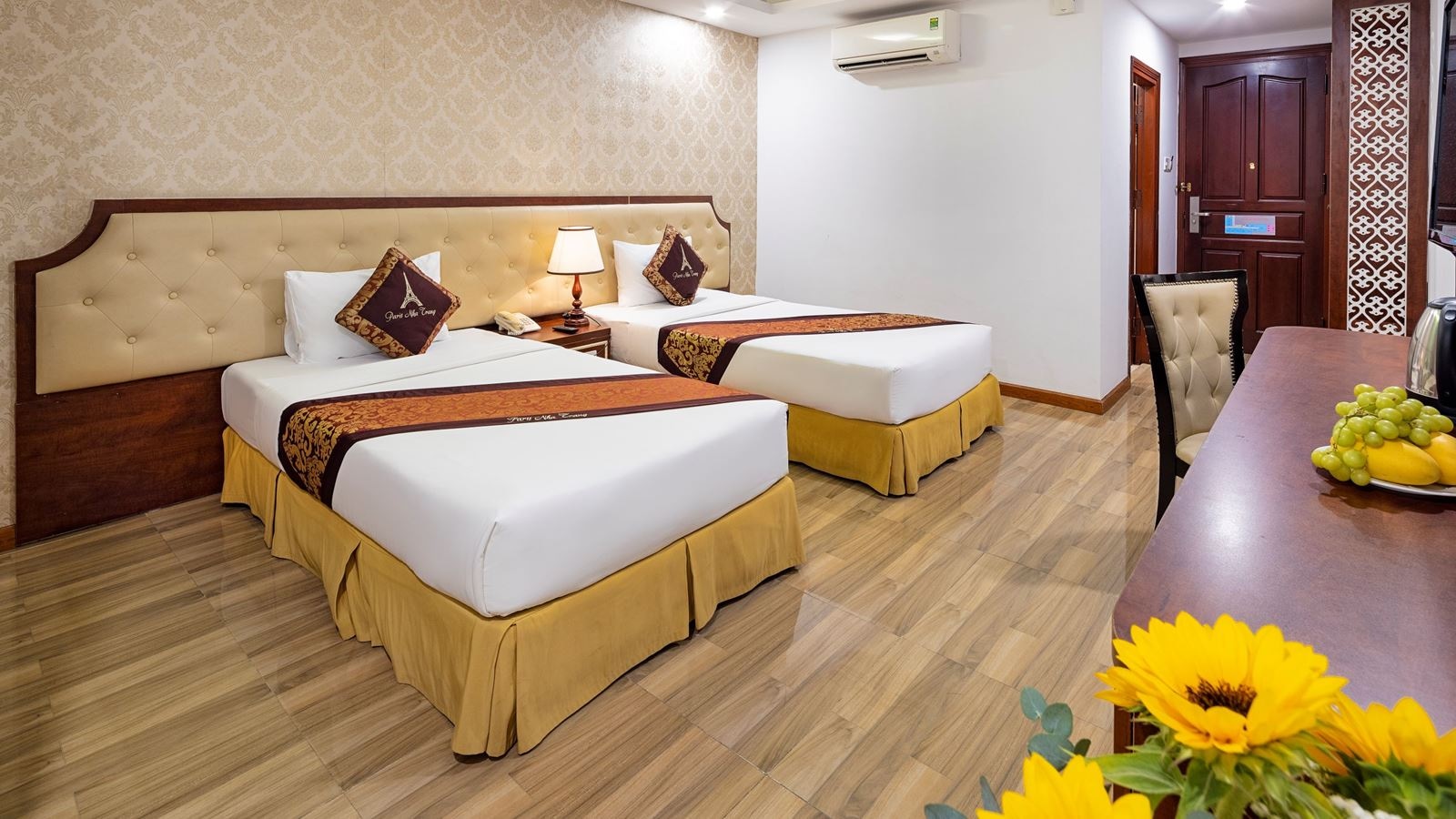 rooms-room-deluxe-cityview