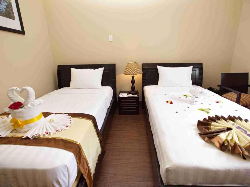 rooms-deluxe-garden-view