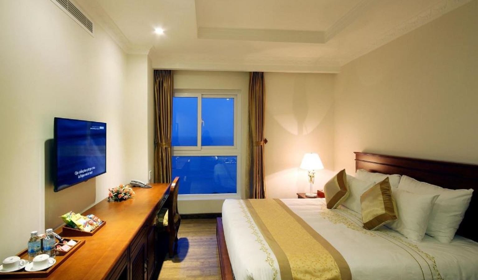 rooms-superior-city-view