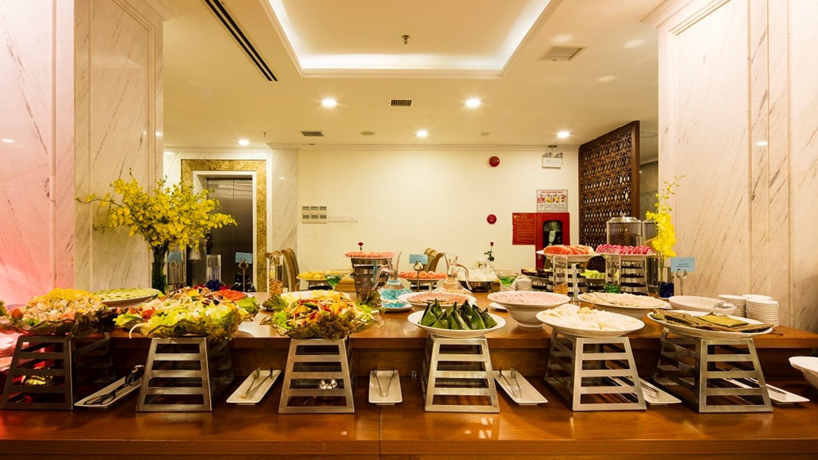 restaurants-restaurant