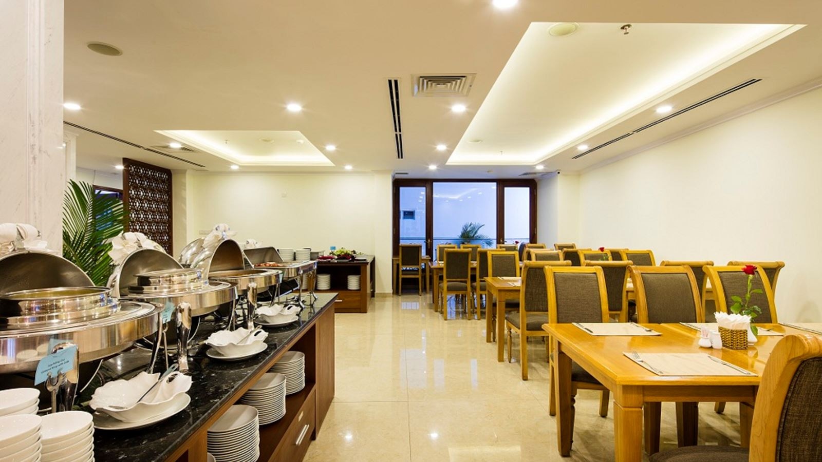 restaurants-restaurant