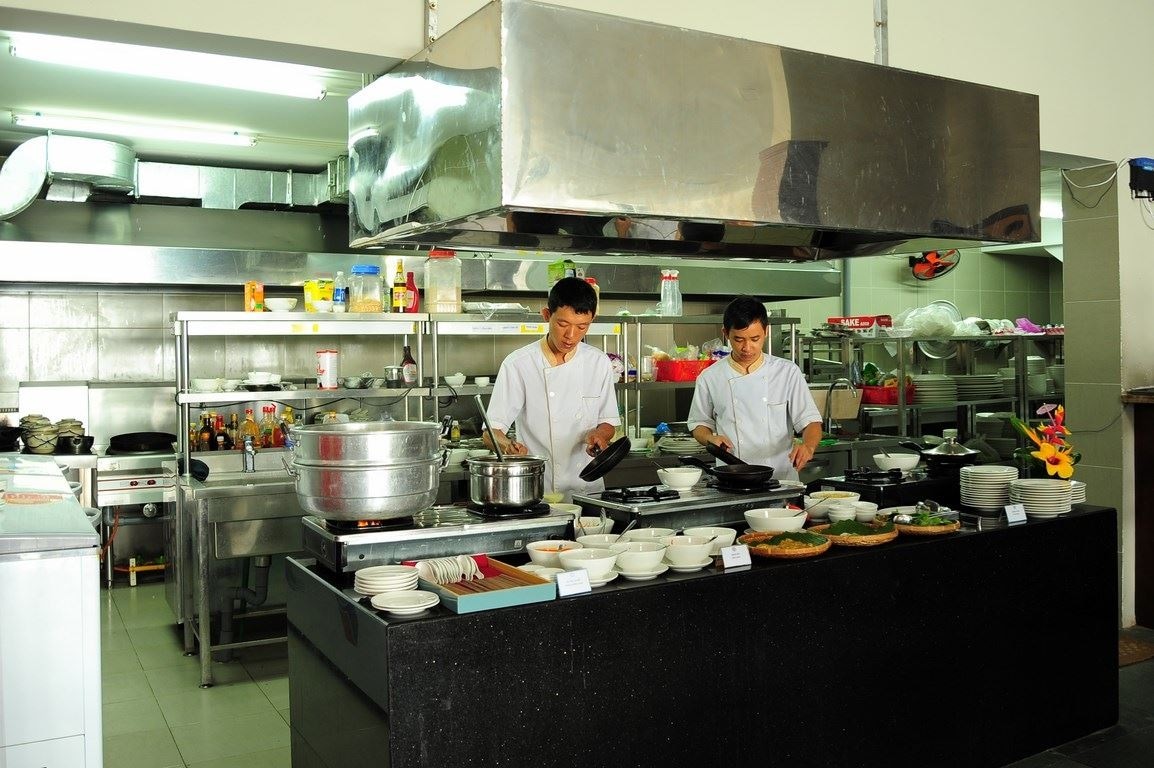 restaurants-restaurant