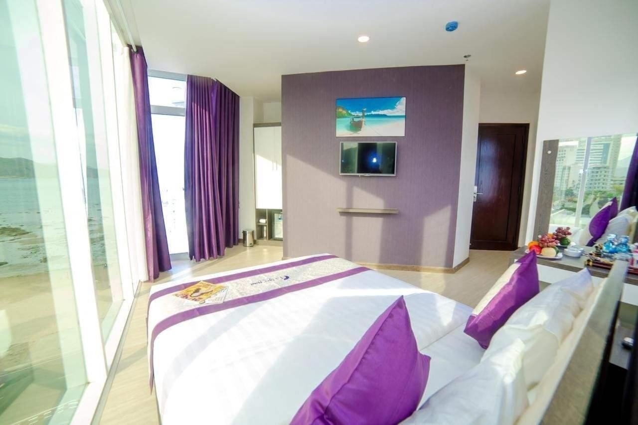 rooms-senior-deluxe-sea-view