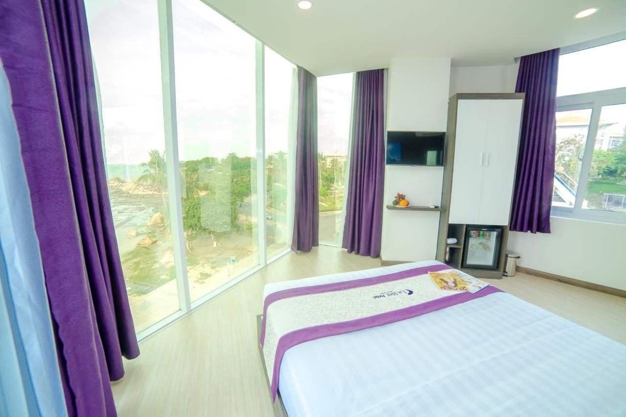 rooms-deluxe-sea-view