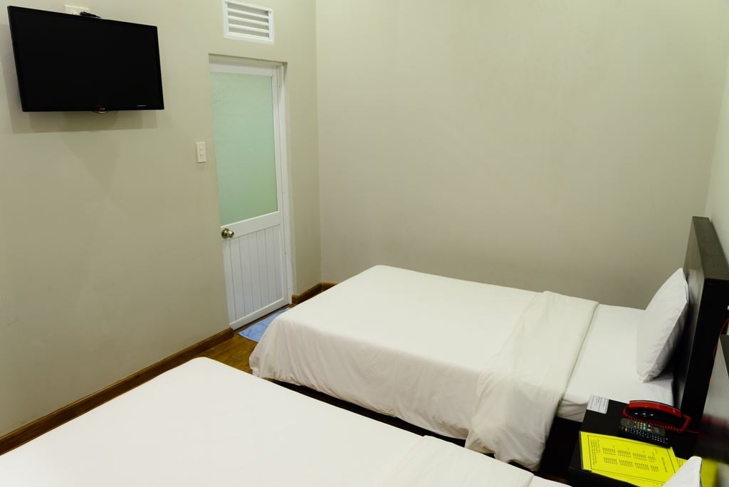 rooms-standard-no-window-rooms