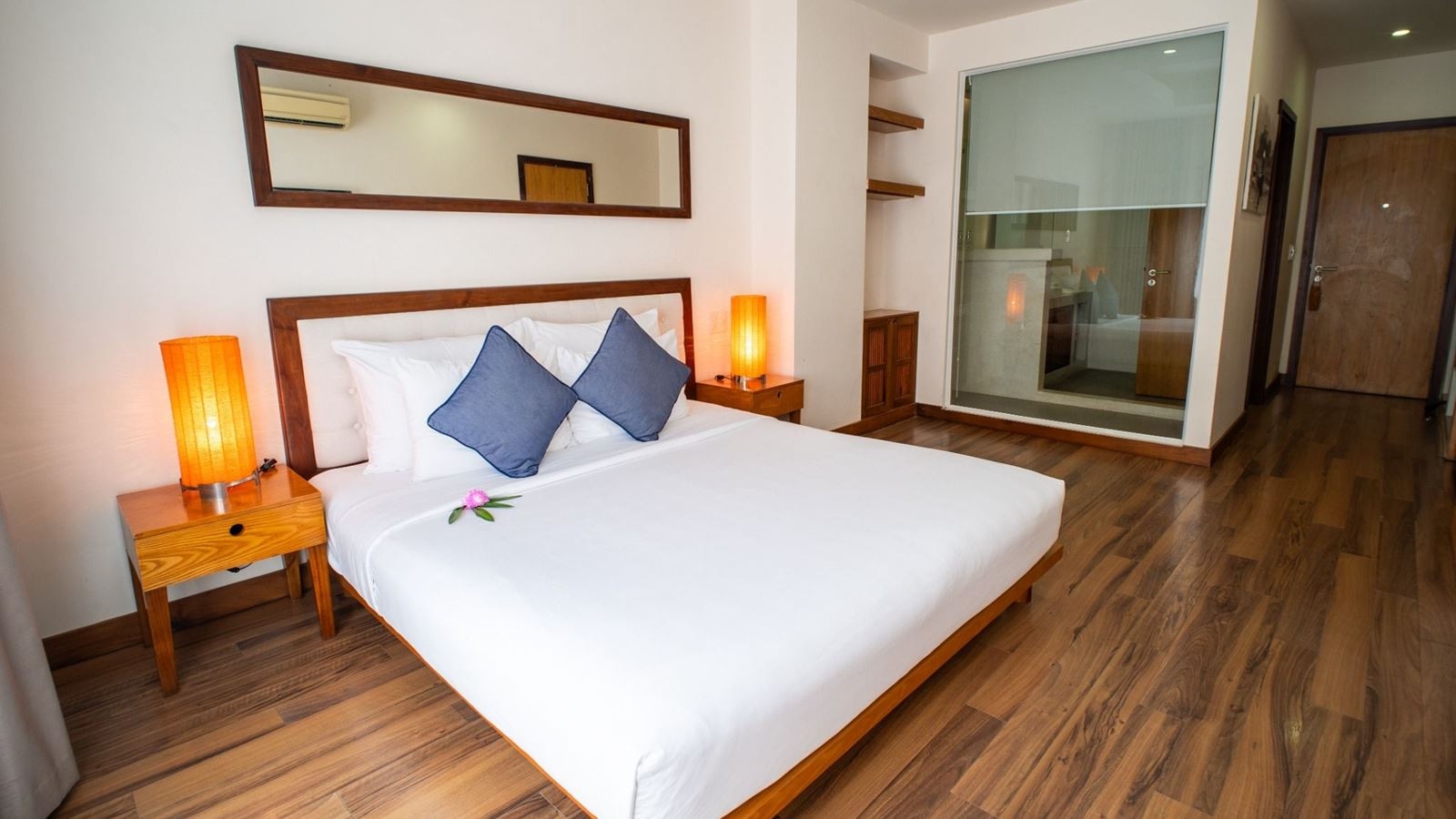 rooms-premier-superior-with-window