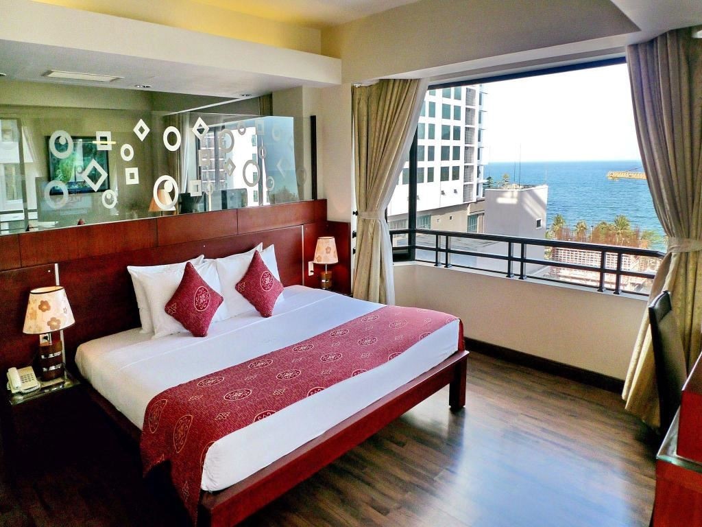 rooms-suite-seaview-double