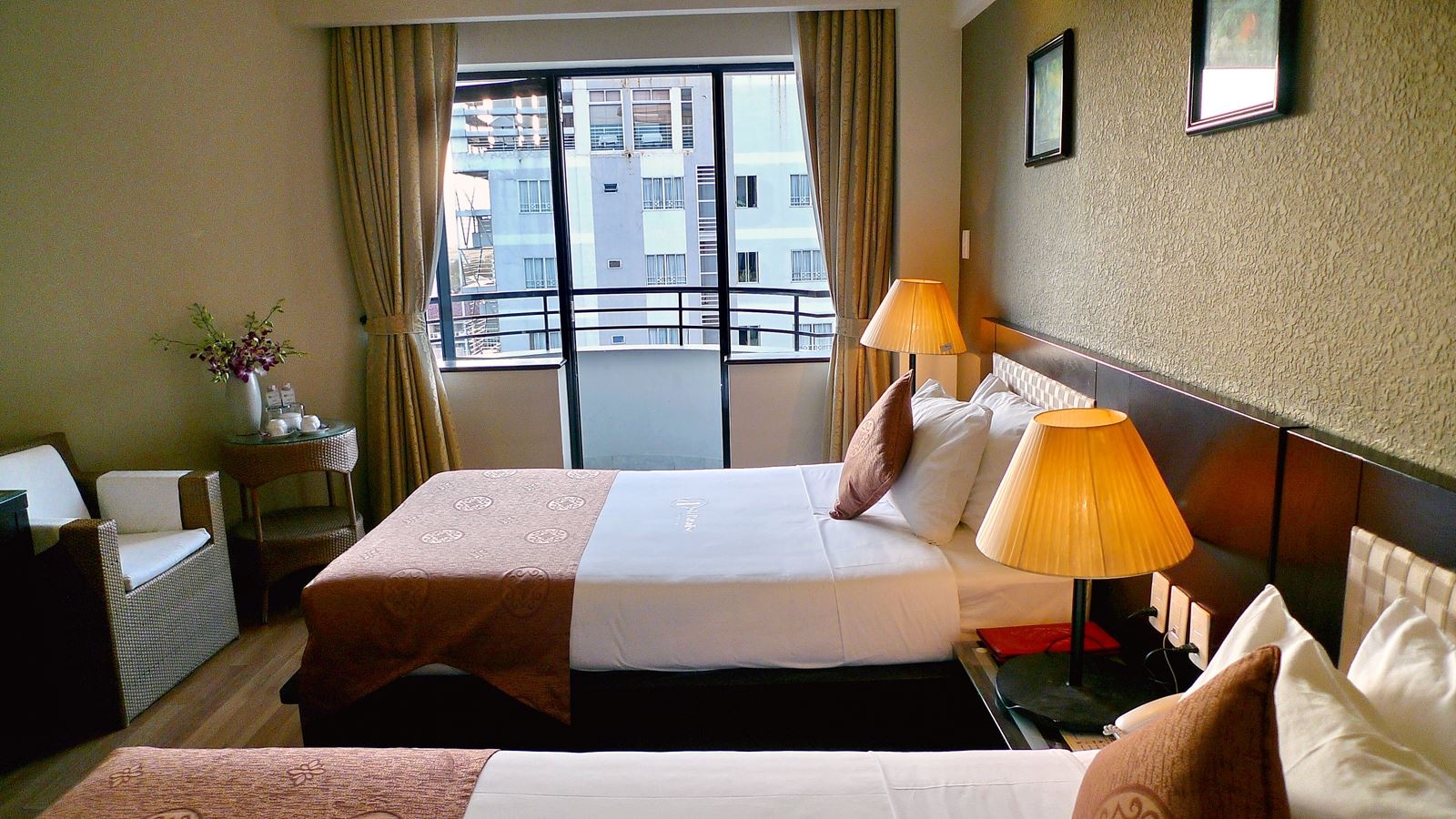 rooms-superior-city-view