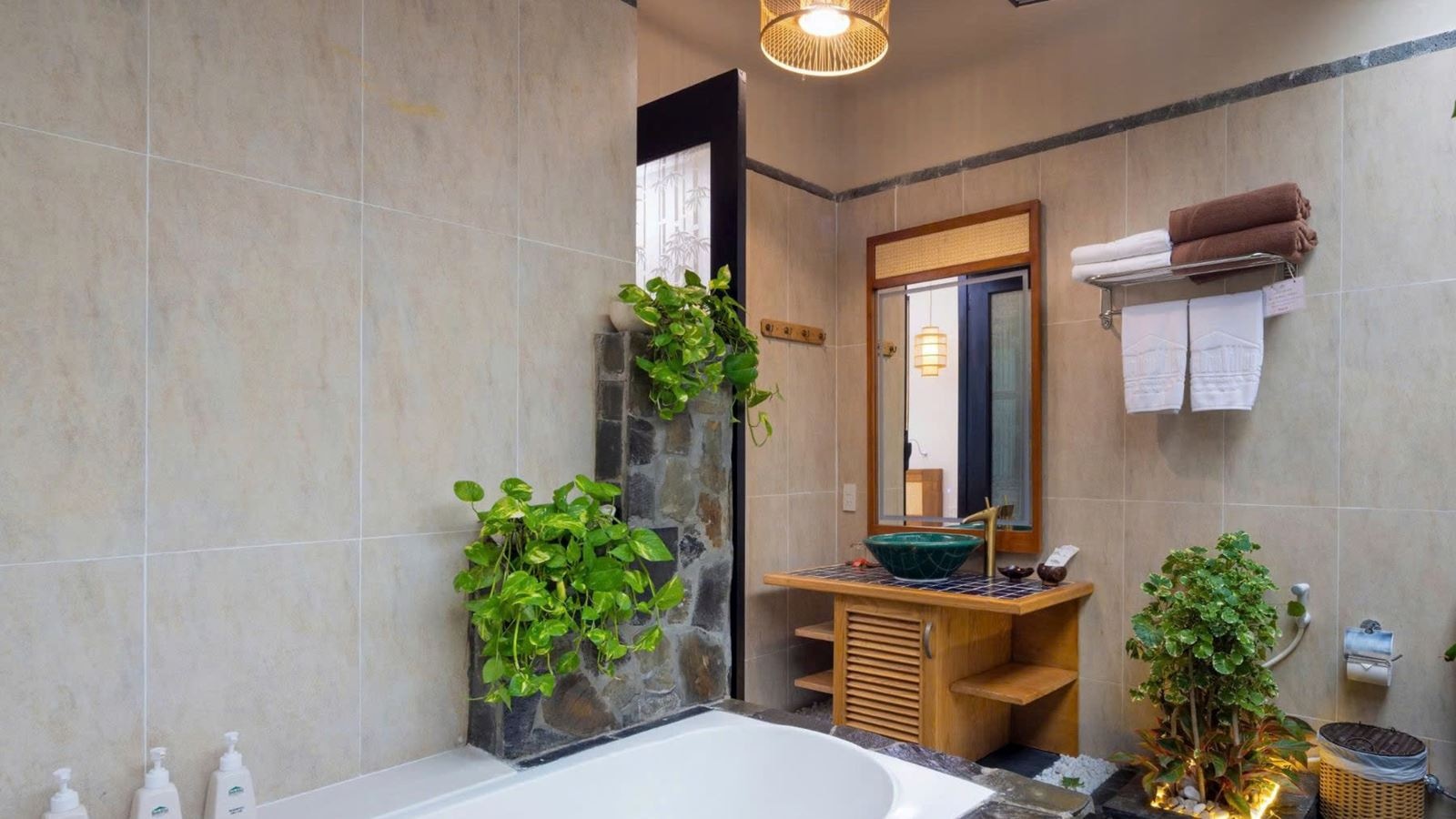 rooms-wellbeing-bungalow-garden-view