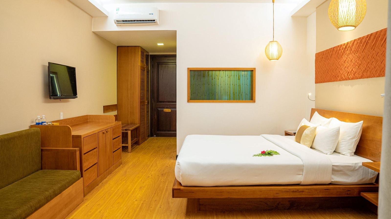 rooms-the-nova-deluxe-garden-view-with-balcony