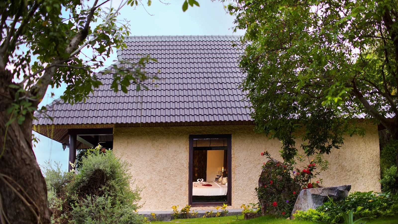 rooms-forestal-deluxe-garden-view