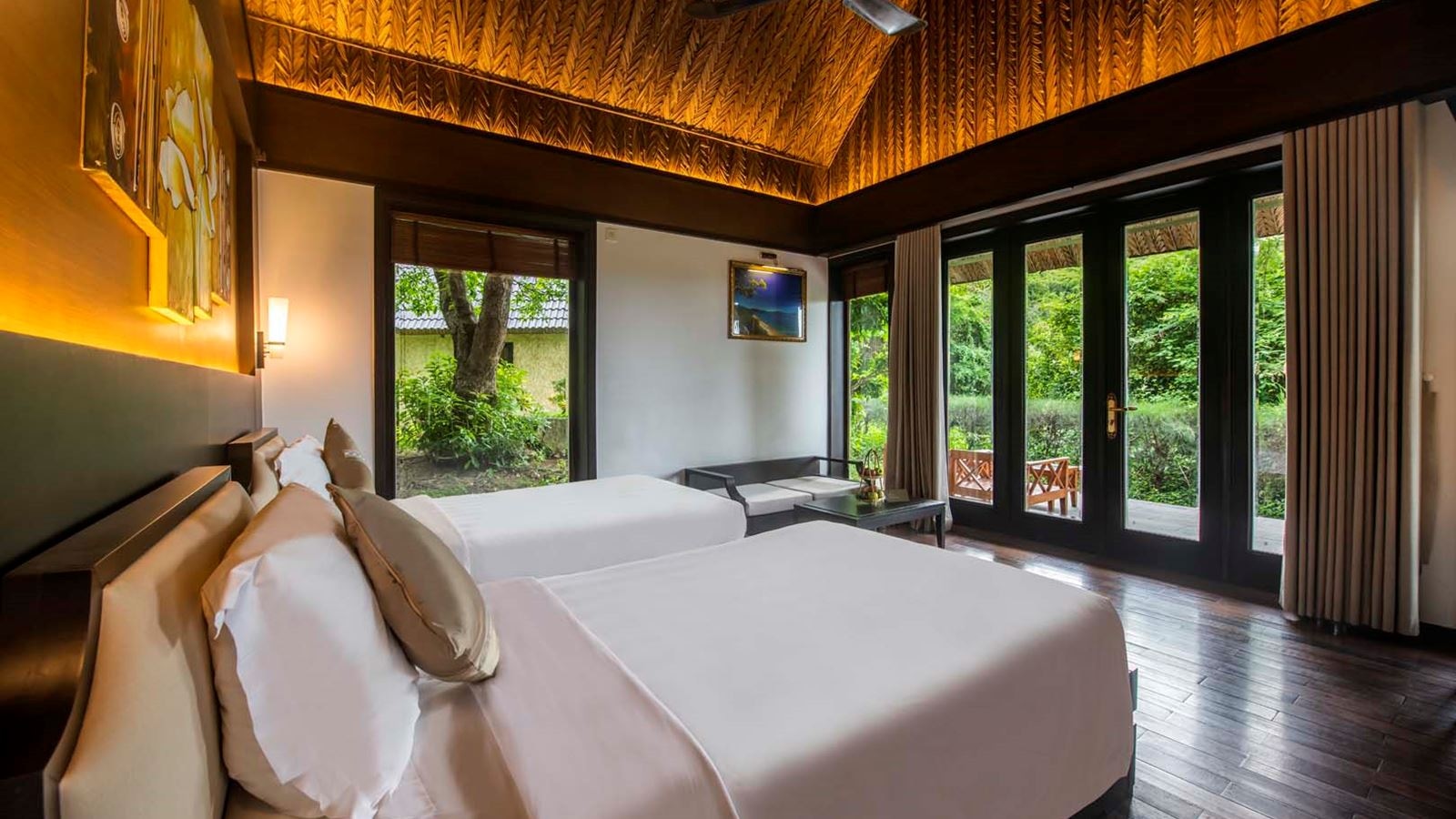 rooms-deluxe-bungalow-sea-view-child-without-extra-bed