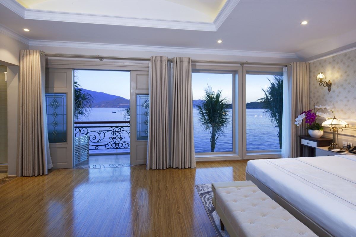 rooms-executive-suite-sea-view-child-without-extra-bed